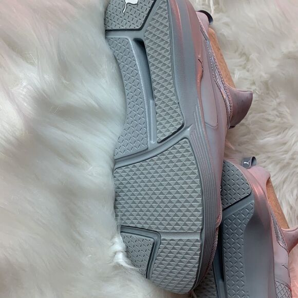 PUMA FIERCE CORE CROSS TRAINER SNEAKERS - Picture 10 of 16